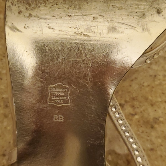 E live from  the red carpet,please  see damage - Picture 7 of 7